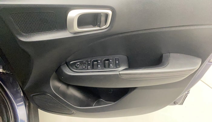 2019 Hyundai VENUE SX PLUS 1.0 TURBO DCT, Petrol, Automatic, 20,523 km, Driver Side Door Panels Control