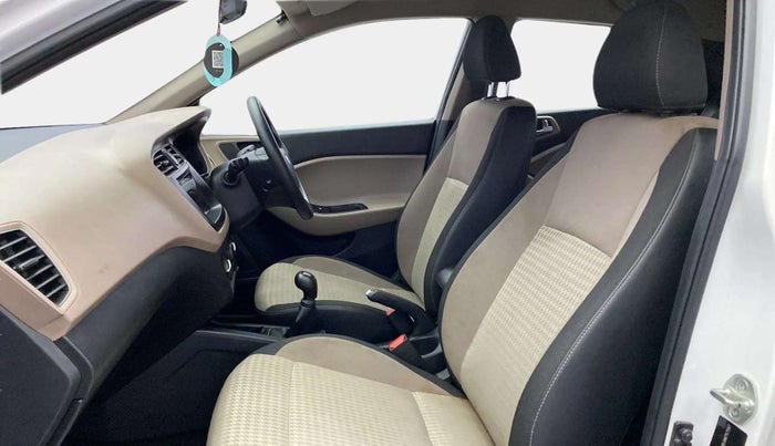 2019 Hyundai Elite i20 MAGNA PLUS 1.2, Petrol, Manual, 41,809 km, Right Side Front Door Cabin