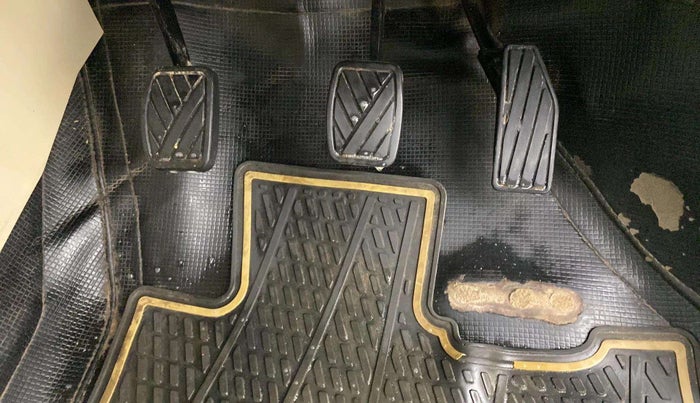 2019 Maruti Dzire VXI, Petrol, Manual, 64,803 km, Pedals
