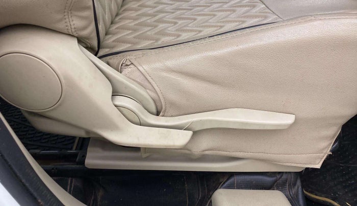2019 Maruti Dzire VXI, Petrol, Manual, 64,803 km, Driver Side Adjustment Panel