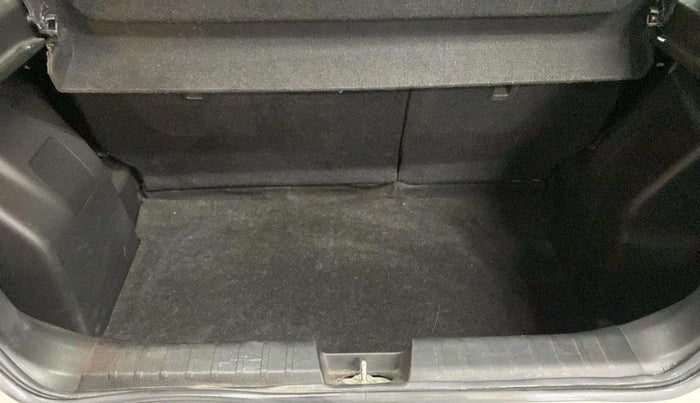 2019 Maruti Baleno ZETA CVT PETROL 1.2, Petrol, Automatic, 50,678 km, Boot Inside