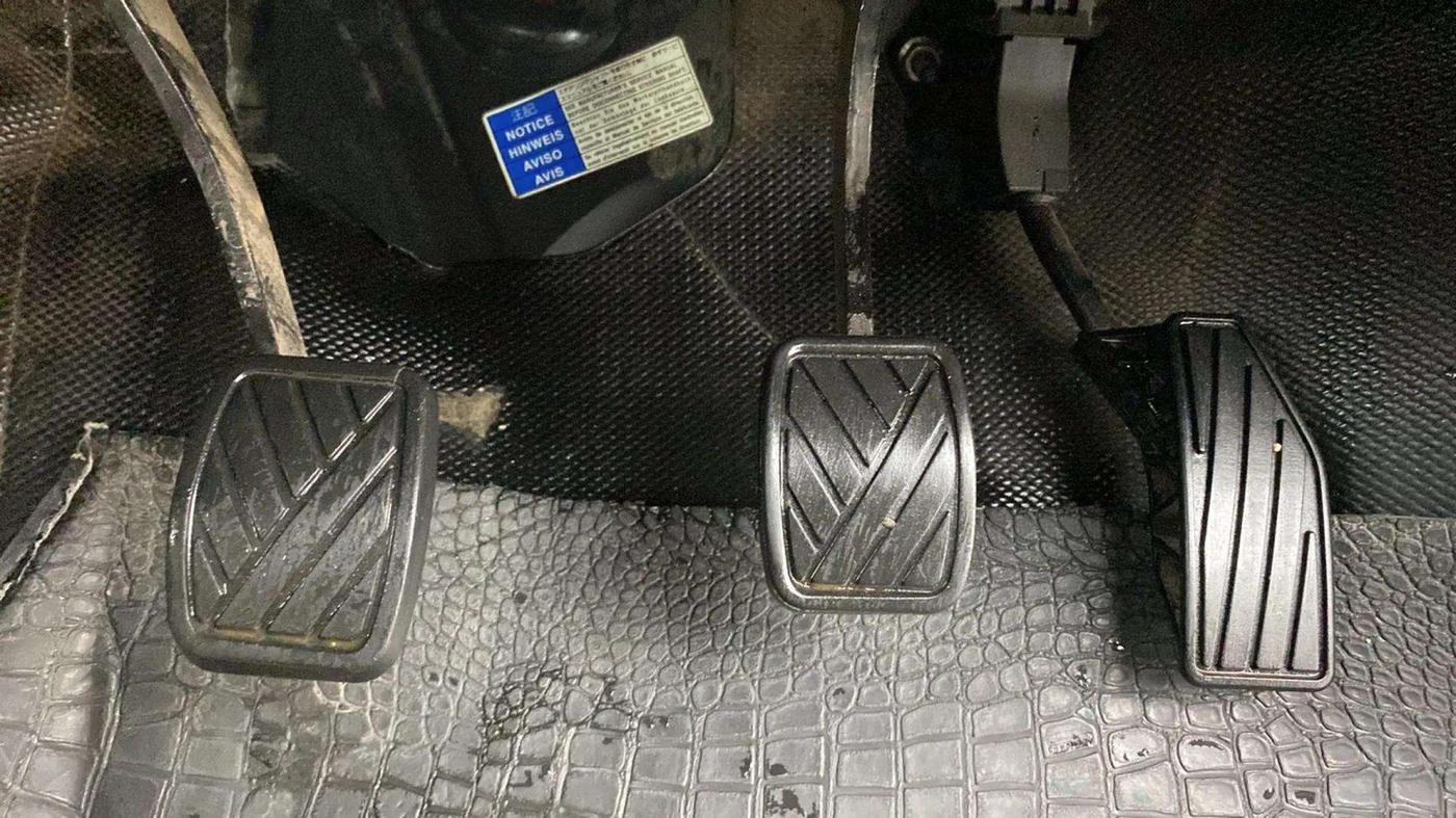 2017 Maruti Baleno DELTA PETROL 1.2, Petrol, Manual, 49,468 km, Pedals