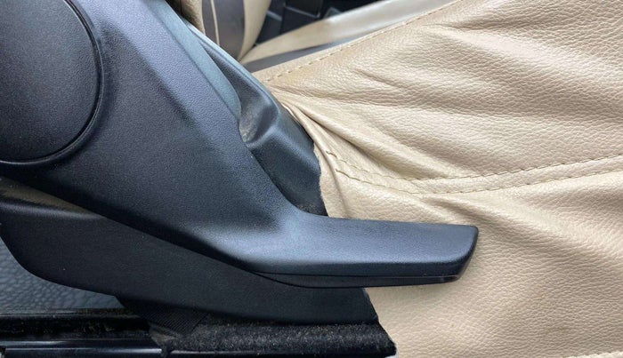 2017 Maruti Baleno DELTA PETROL 1.2, Petrol, Manual, 49,468 km, Driver Side Adjustment Panel