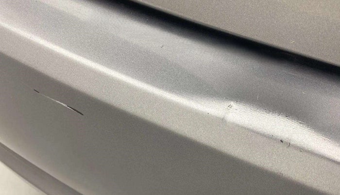 2016 Maruti Ciaz VXI+, Petrol, Manual, 54,109 km, Rear bumper - Paint is slightly damaged