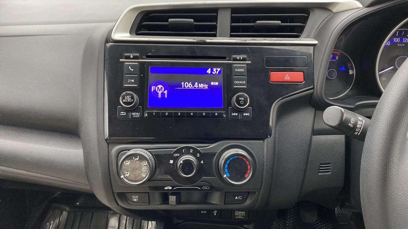 2015 Honda Jazz 1.2L I-VTEC SV, Petrol, Manual, 73,337 km, Air Conditioner