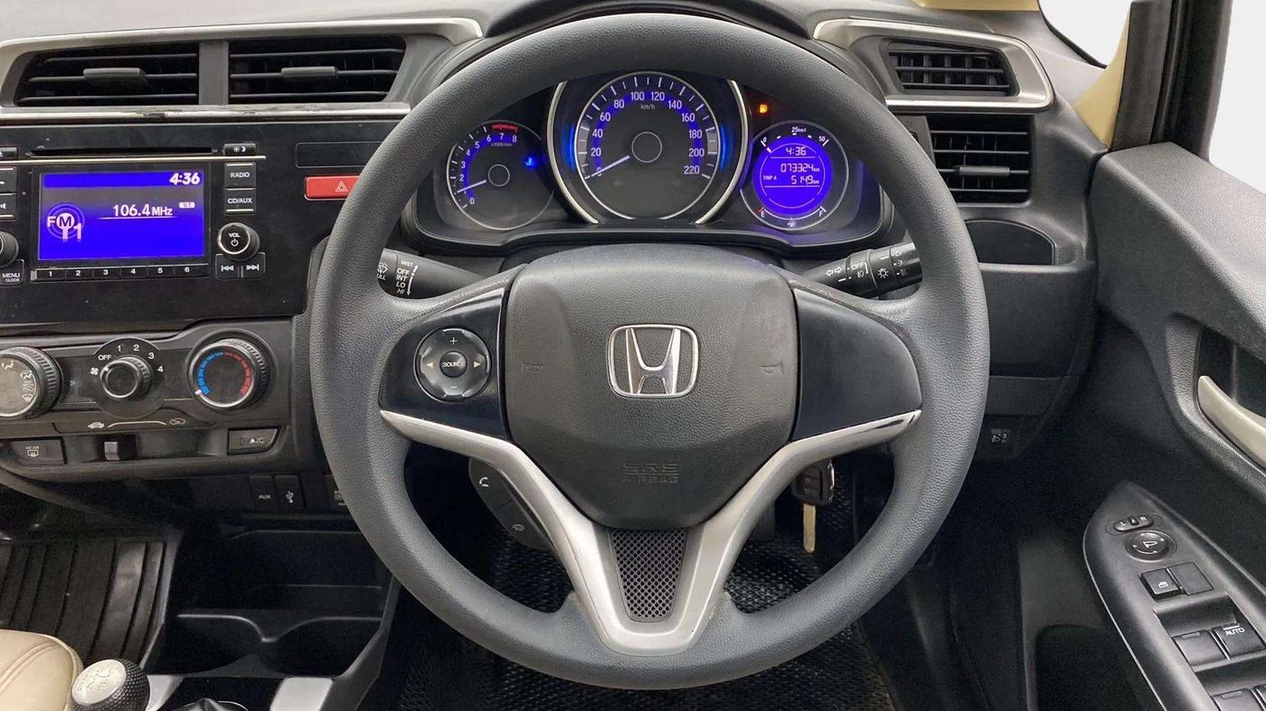 2015 Honda Jazz 1.2L I-VTEC SV, Petrol, Manual, 73,337 km, Steering Wheel Close Up