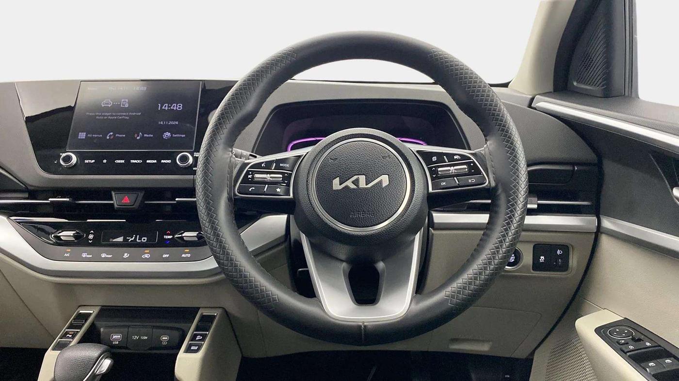 2022 KIA CARENS PRESTIGE PLUS 1.4 PETROL DCT 7 STR, Petrol, Automatic, 25,317 km, Steering Wheel Close Up