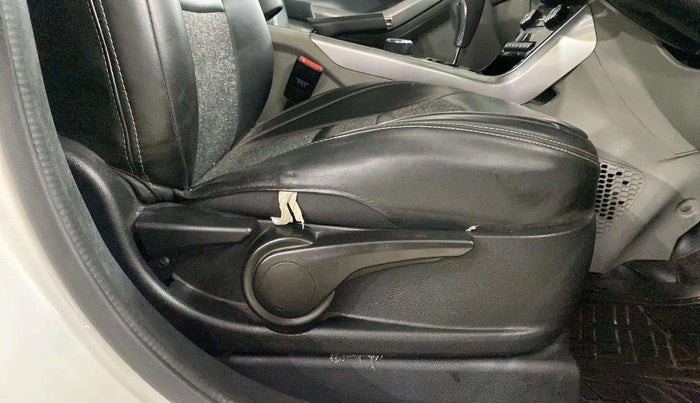 2018 Tata NEXON XZA PLUS PETROL, Petrol, Automatic, 25,017 km, Driver Side Adjustment Panel