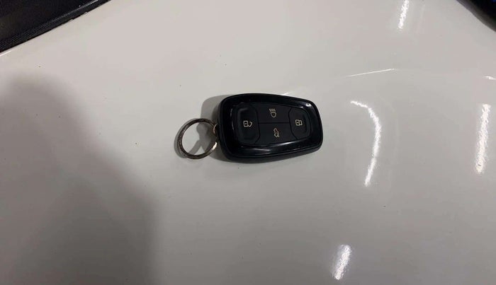 2018 Tata NEXON XZA PLUS PETROL, Petrol, Automatic, 25,017 km, Key Close Up