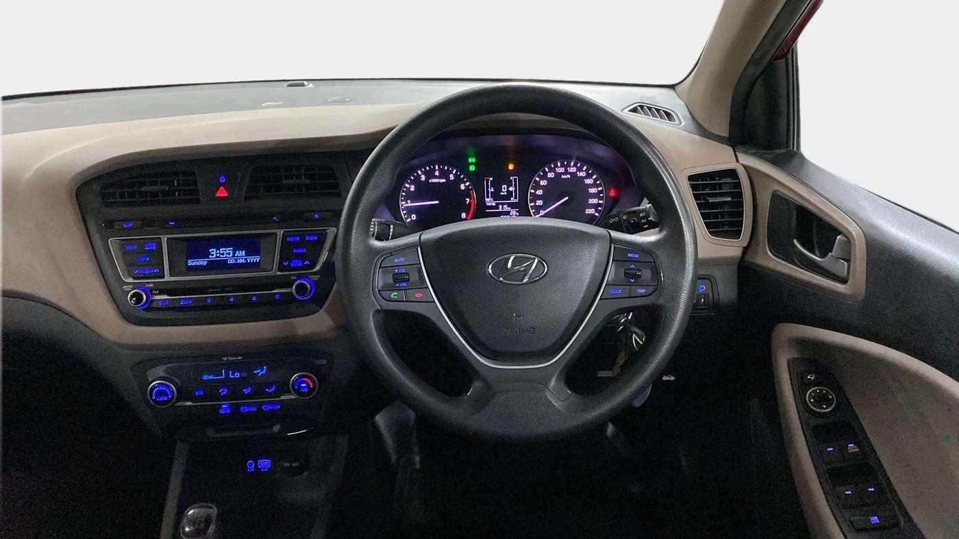 2015 Hyundai Elite i20 SPORTZ 1.2, Petrol, Manual, 66,291 km, Steering Wheel Close Up