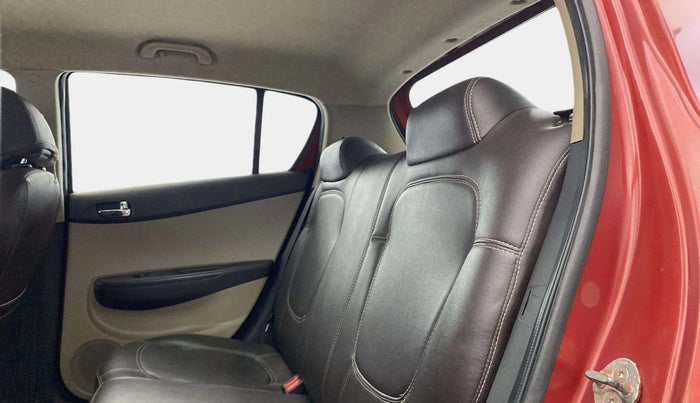 2013 Hyundai i20 MAGNA (O) 1.2, Petrol, Manual, 67,739 km, Right Side Rear Door Cabin