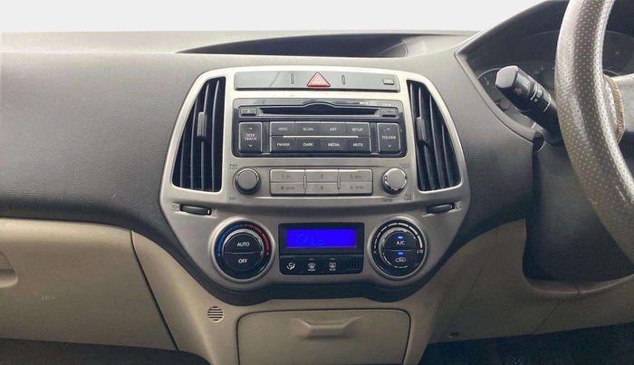 2013 Hyundai i20 MAGNA (O) 1.2, Petrol, Manual, 67,739 km, Air Conditioner