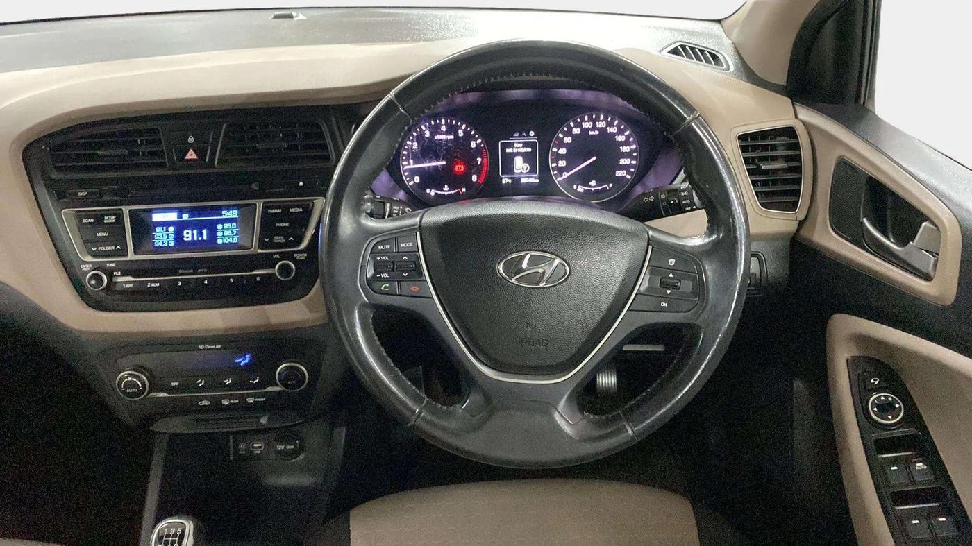 2015 Hyundai Elite i20 ASTA 1.2, Petrol, Manual, 39,048 km, Steering Wheel Close Up