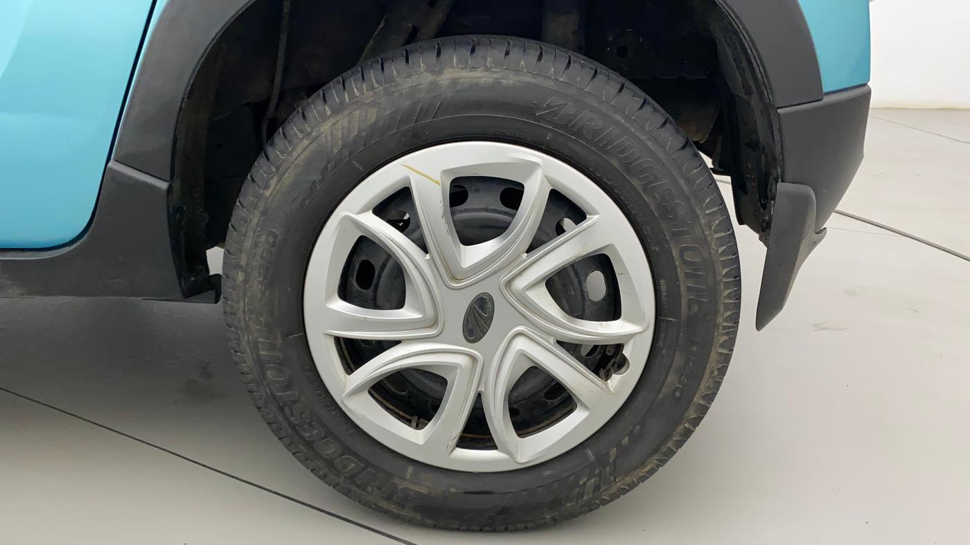 2016 Mahindra Kuv100 K4 6 STR, Petrol, Manual, 16,621 km, Left Rear Wheel