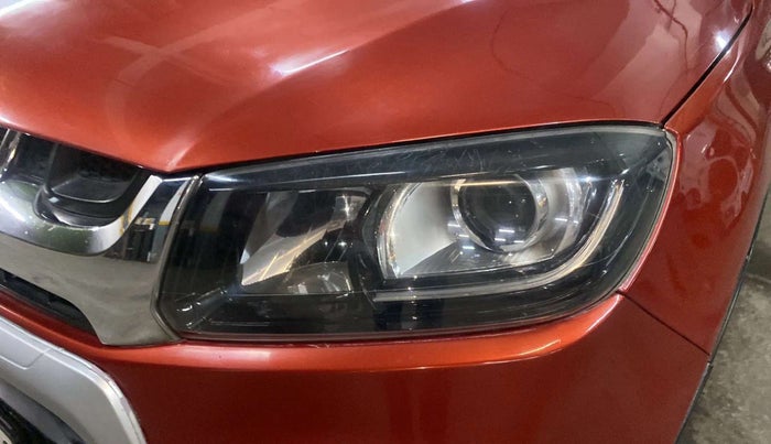 2017 Maruti Vitara Brezza ZDI PLUS, Diesel, Manual, 77,037 km, Left headlight - Minor scratches