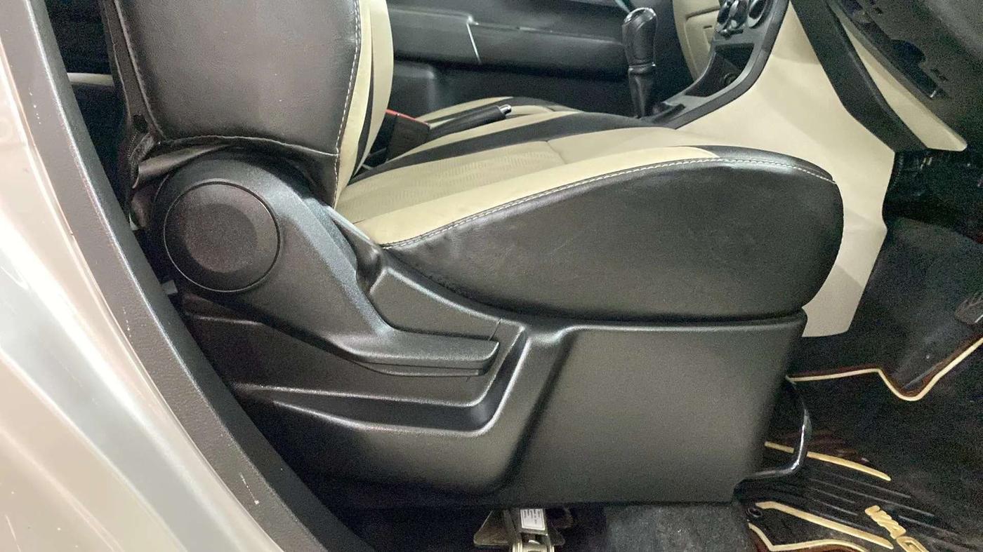 2020 Maruti New Wagon-R VXI 1.2, Petrol, Manual, 16,858 km, Driver Side Adjustment Panel
