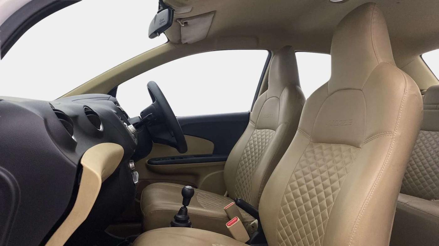 2015 Honda Amaze 1.2L I-VTEC VX, Petrol, Manual, 36,283 km, Right Side Front Door Cabin