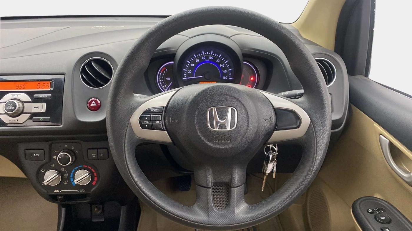 2015 Honda Amaze 1.2L I-VTEC VX, Petrol, Manual, 36,283 km, Steering Wheel Close Up