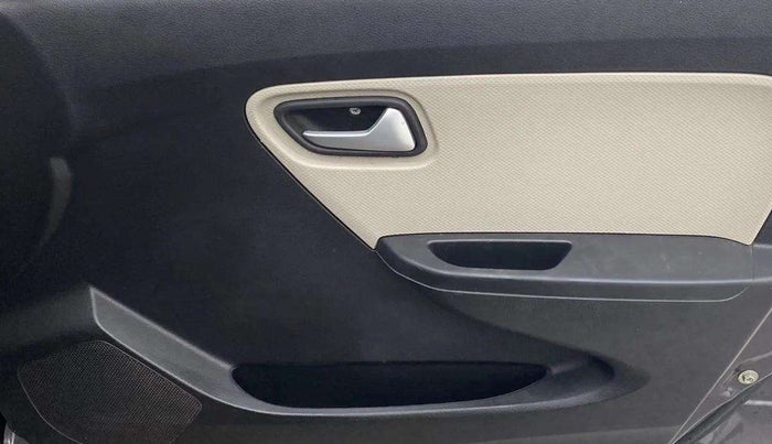 2020 Maruti Alto VXI PLUS, Petrol, Manual, 5,828 km, Driver Side Door Panels Control