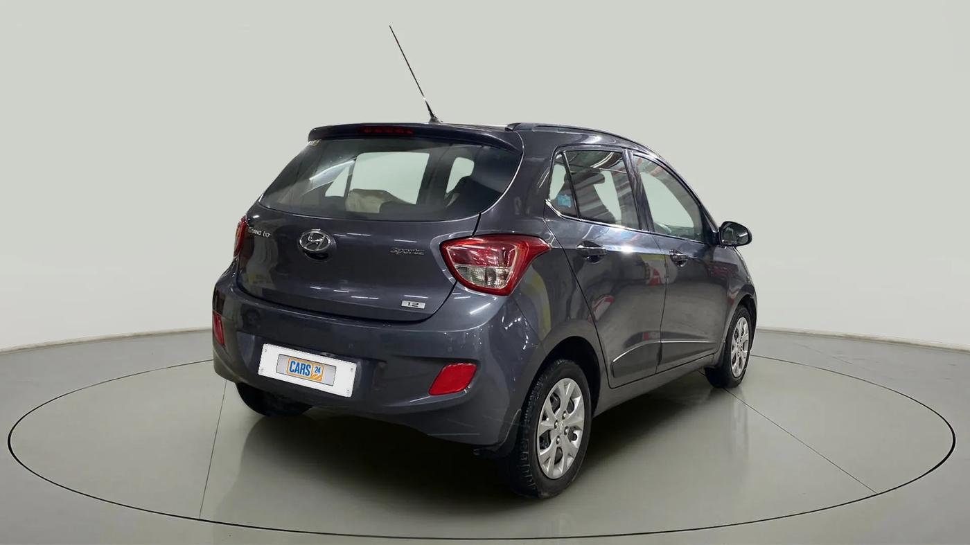 2016 Hyundai Grand i10 SPORTZ 1.2 KAPPA VTVT, Petrol, Manual, 36,795 km, Right Back Diagonal