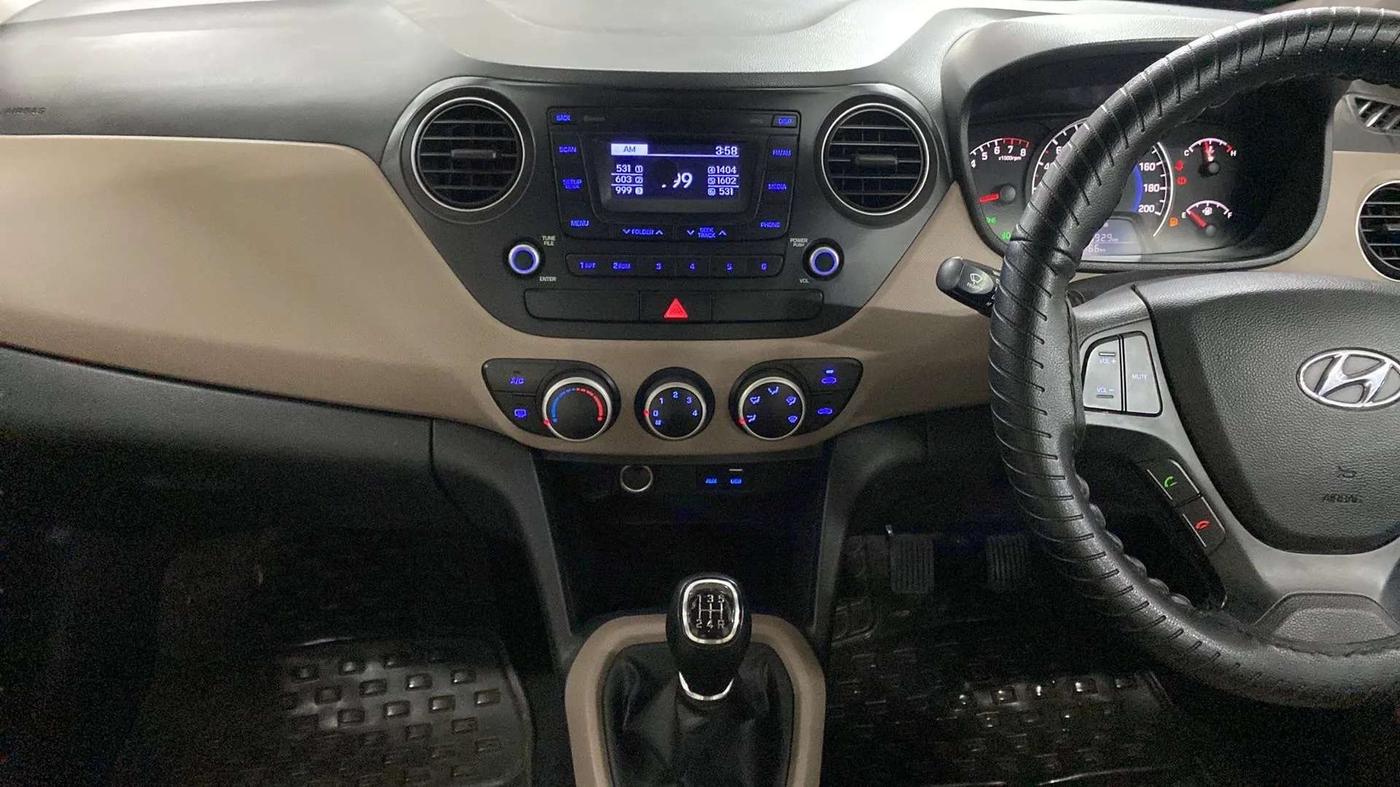 2016 Hyundai Grand i10 SPORTZ 1.2 KAPPA VTVT, Petrol, Manual, 36,795 km, Air Conditioner