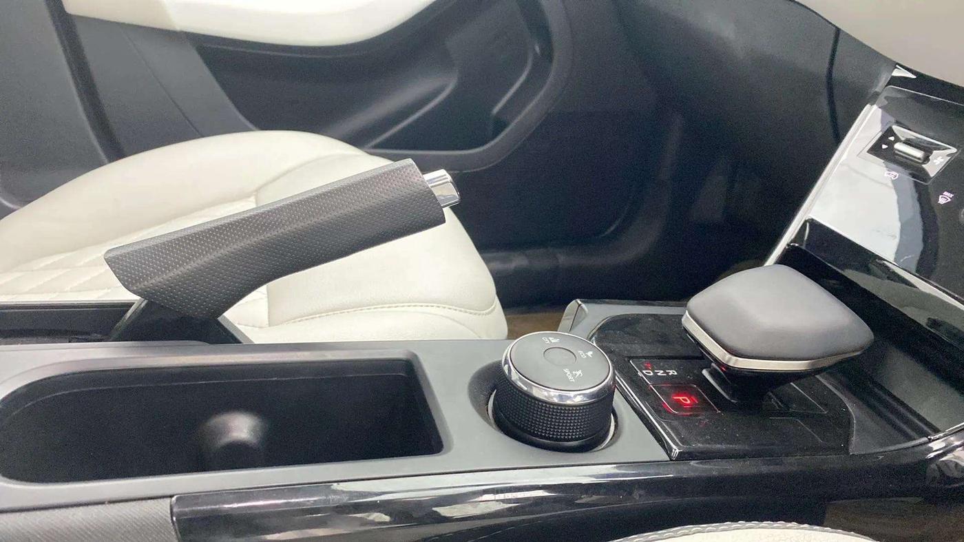 2023 Tata NEXON CREATIVE+ DCA DUAL TONE 1.2 PETROL, Petrol, Automatic, 23,022 km, Gear Lever