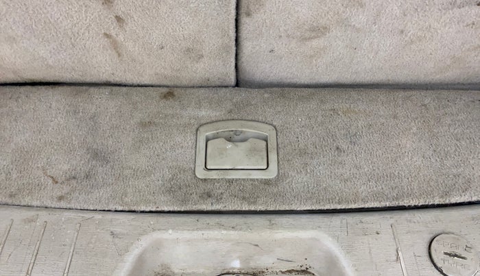 2015 Mahindra XUV500 W6, Diesel, Manual, 60,821 km, Boot Inside