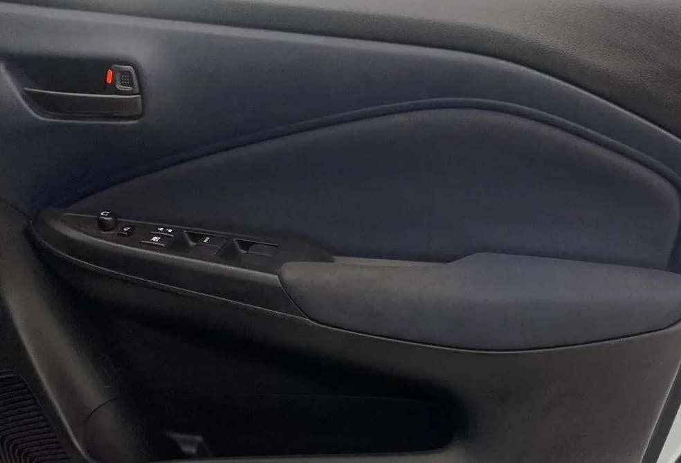 2022 Maruti Baleno DELTA PETROL 1.2, Petrol, Manual, 34,391 km, Driver Side Door Panels Control