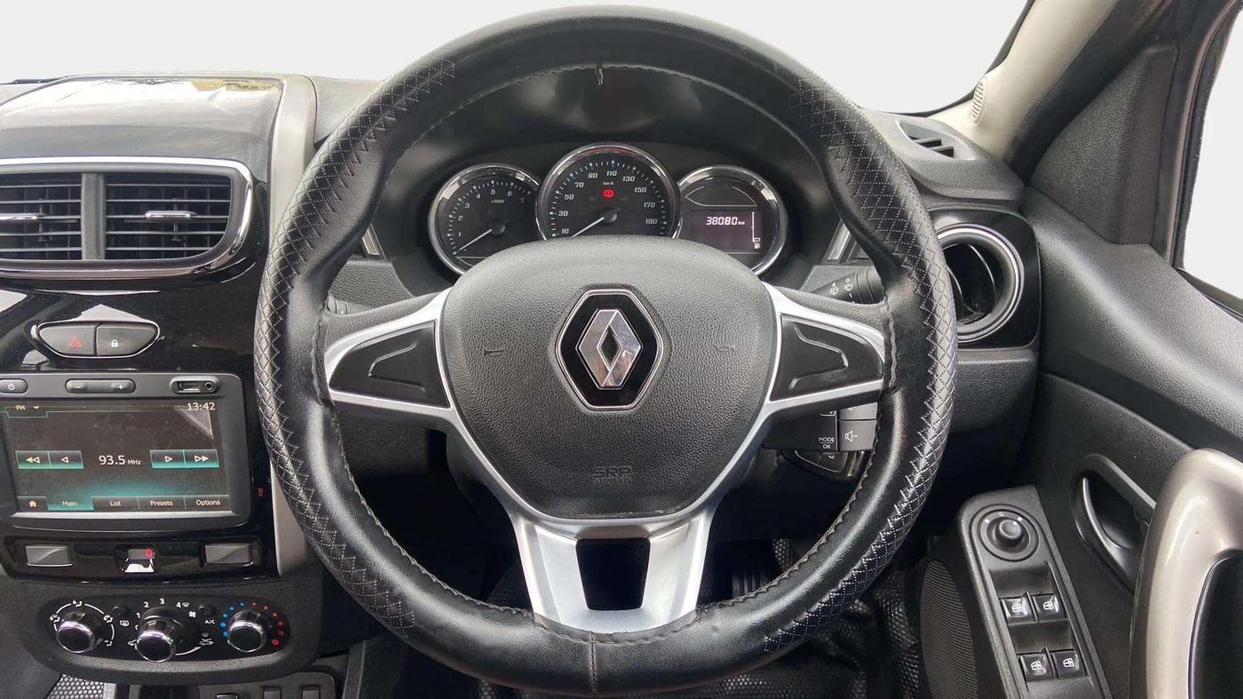 2020 Renault Duster RXS 1.5 PETROL MT, Petrol, Manual, 38,137 km, Steering Wheel Close Up