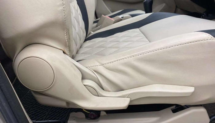 2018 Maruti Dzire VXI, Petrol, Manual, 50,204 km, Driver Side Adjustment Panel