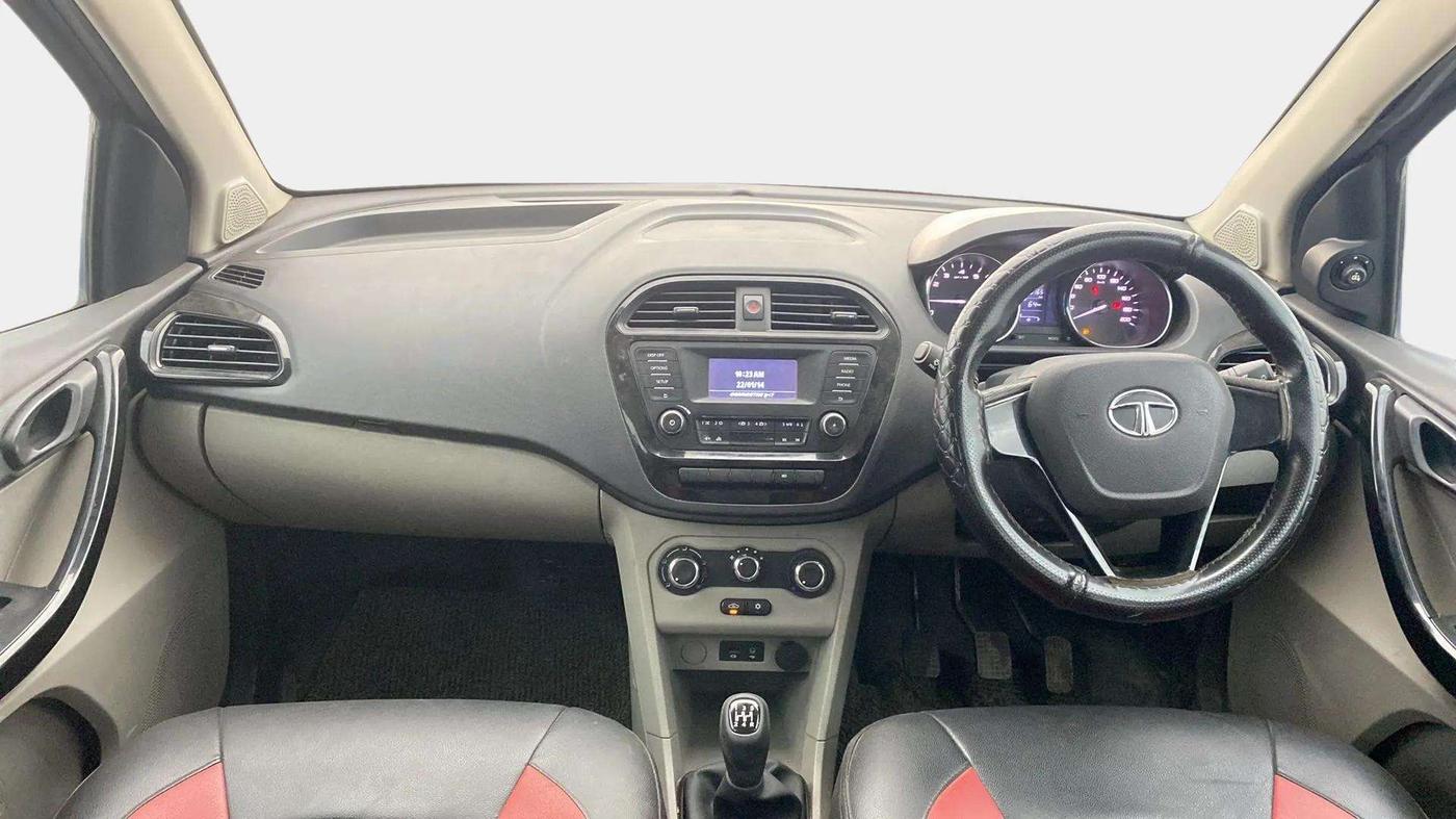 2019 Tata Tiago XT PETROL, Petrol, Manual, 60,385 km, Dashboard