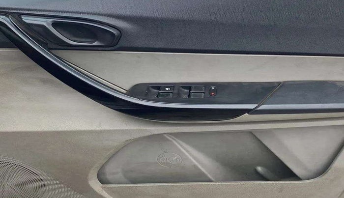 2019 Tata Tiago XT PETROL, Petrol, Manual, 60,385 km, Driver Side Door Panels Control