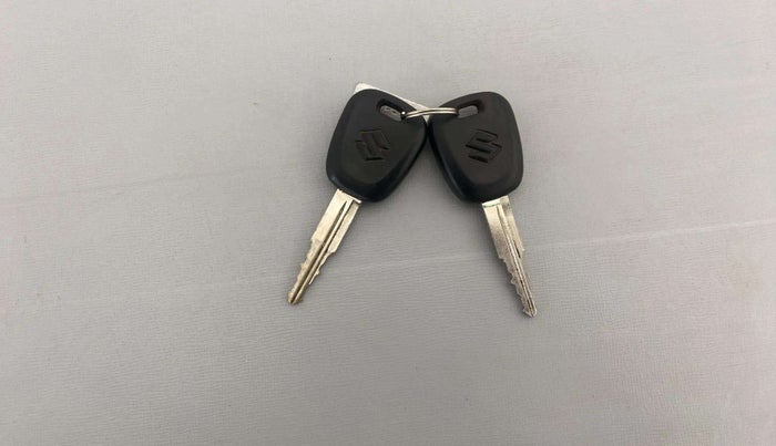 2022 Maruti Alto LXI O, Petrol, Manual, 8,363 km, Key Close Up
