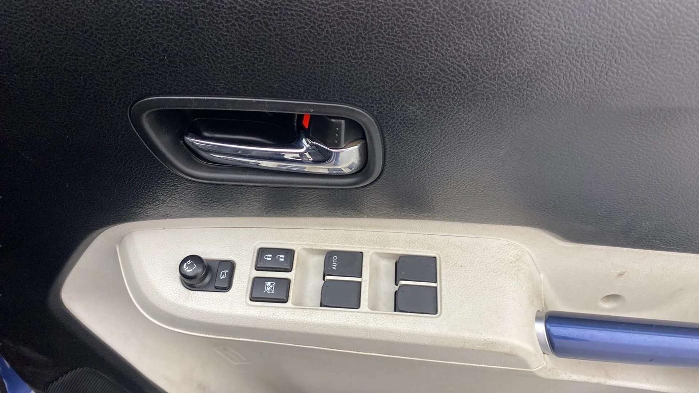 2020 Maruti IGNIS ZETA 1.2, Petrol, Manual, 91,211 km, Driver Side Door Panels Control