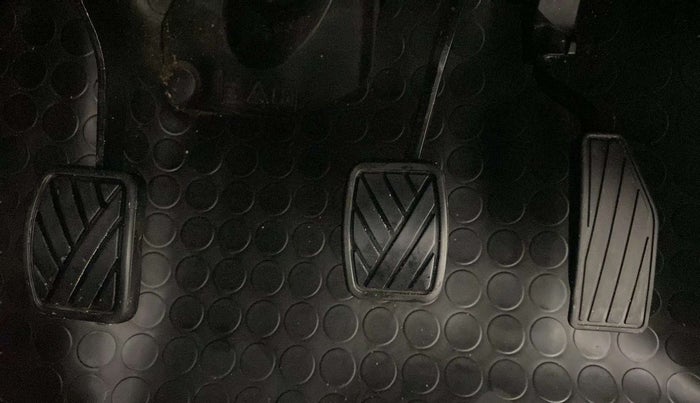 2020 Maruti IGNIS ZETA 1.2, Petrol, Manual, 91,211 km, Pedals