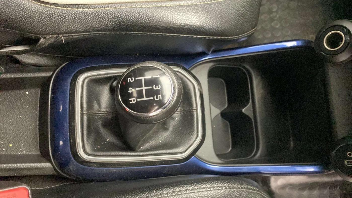 2020 Maruti IGNIS ZETA 1.2, Petrol, Manual, 91,211 km, Gear Lever