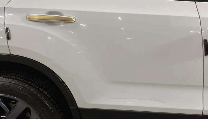 2022 Tata Safari XZA PLUS GOLD, Diesel, Automatic, 25,622 km, Right rear door - Minor scratches