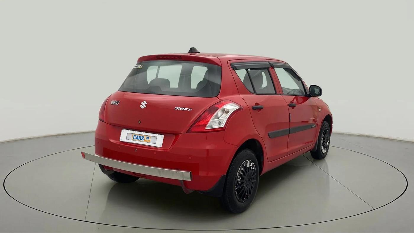 2017 Maruti Swift LXI (O), Petrol, Manual, 30,962 km, Right Back Diagonal