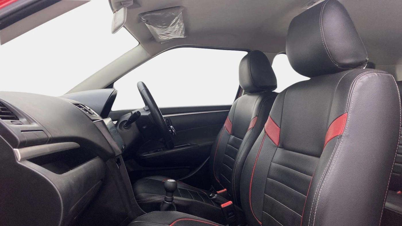 2017 Maruti Swift LXI (O), Petrol, Manual, 30,962 km, Right Side Front Door Cabin