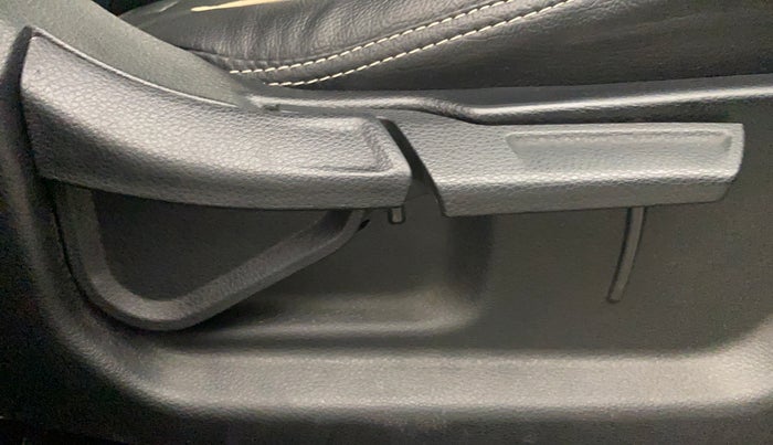 2019 KIA SELTOS HTE 1.5 DIESEL, Diesel, Manual, 41,721 km, Driver Side Adjustment Panel