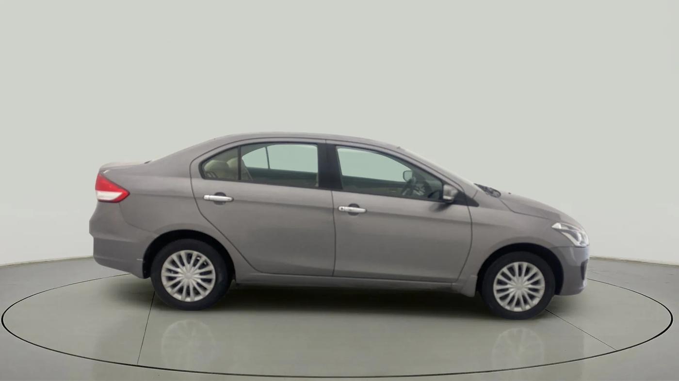 2017 Maruti Ciaz SIGMA 1.4 MT PETROL, Petrol, Manual, 61,689 km, Right Side View