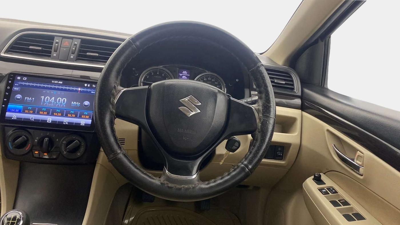 2017 Maruti Ciaz SIGMA 1.4 MT PETROL, Petrol, Manual, 61,689 km, Steering Wheel Close Up