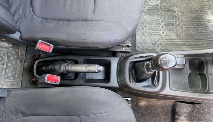 2017 Renault Kwid RXL 1.0, Petrol, Manual, 51,166 km, Gear Lever