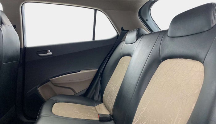 2019 Hyundai Grand i10 SPORTZ 1.2 KAPPA VTVT, Petrol, Manual, 26,466 km, Right Side Rear Door Cabin
