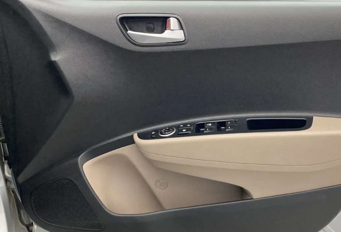 2019 Hyundai Grand i10 SPORTZ 1.2 KAPPA VTVT, Petrol, Manual, 26,466 km, Driver Side Door Panels Control
