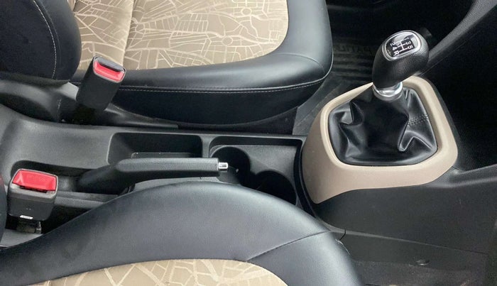 2019 Hyundai Grand i10 SPORTZ 1.2 KAPPA VTVT, Petrol, Manual, 26,466 km, Gear Lever