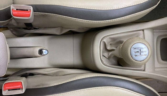 2017 Maruti Ertiga ZDI SHVS, Diesel, Manual, 45,218 km, Gear Lever