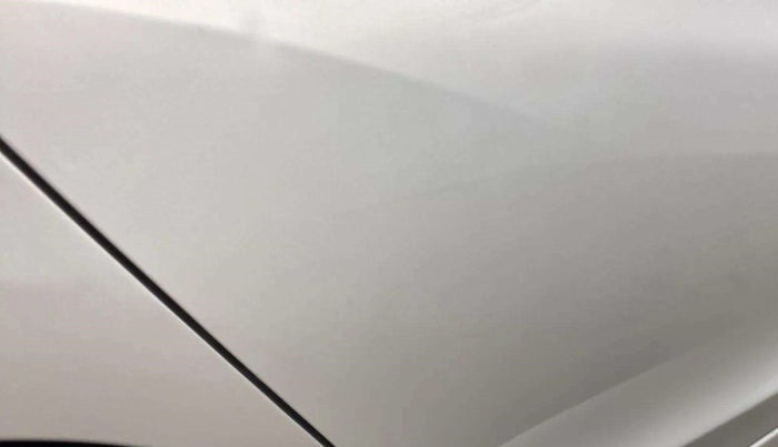 2017 Honda City 1.5L I-VTEC V MT, Petrol, Manual, 19,620 km, Right rear door - Minor scratches