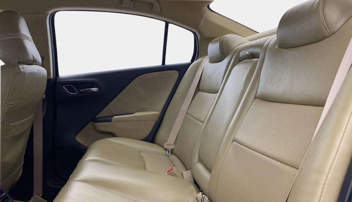2017 Honda City 1.5L I-VTEC V MT, Petrol, Manual, 19,620 km, Right Side Rear Door Cabin