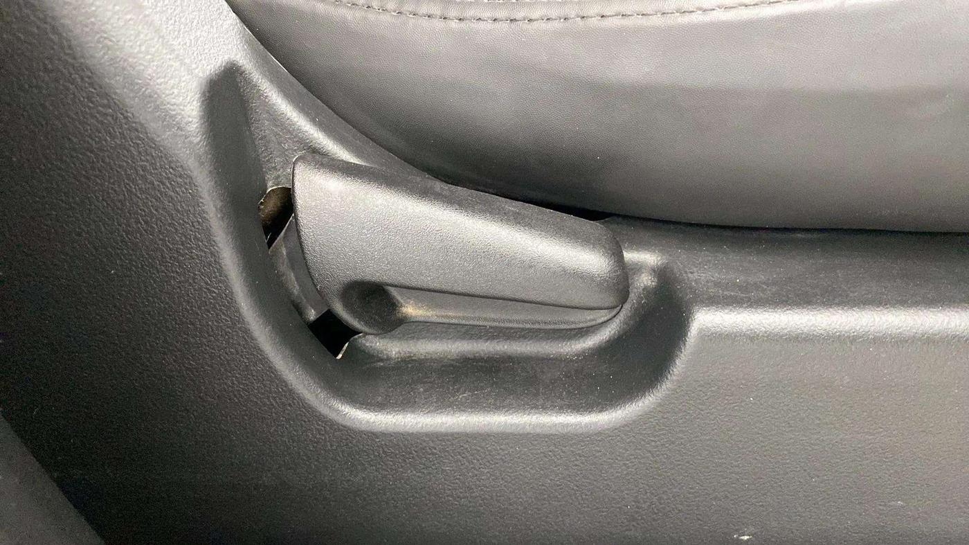 2018 Maruti Wagon R 1.0 LXI CNG, CNG, Manual, 95,212 km, Driver Side Adjustment Panel